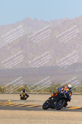 media/Dec-09-2023-SoCal Trackdays (Sat) [[76a8ac2686]]/Turn 4 Set 1 (1120am)/